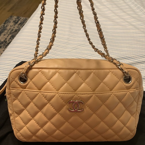 CHANEL LARGE CAMERA CASE BAG - Picture 1 of 11